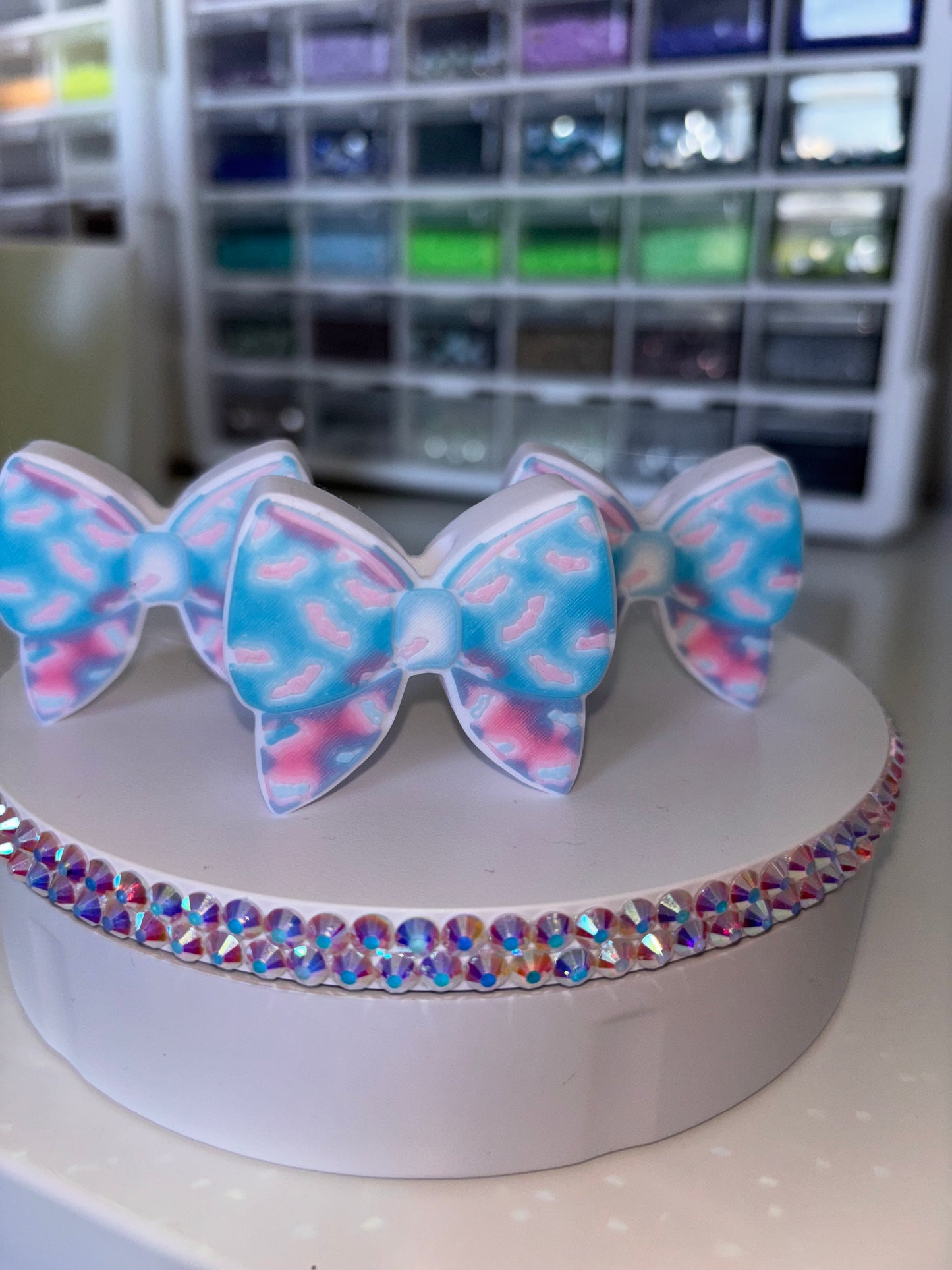 Ombre Bat Bow Straw Topper